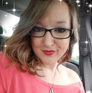 Meet your Posher, Lindsey